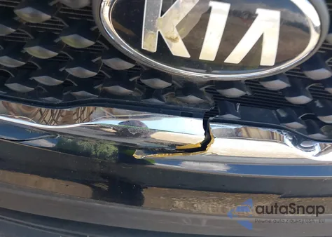 2017 Kia Sorento 2.4L L z USA, uszkodzony, nr VIN 5XYPG4A32HG190562